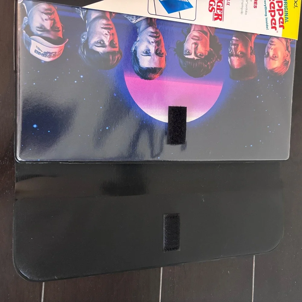 Mead Stranger Things Trapper Keeper 1 Inch Binder with‎ 2 Portfolios Retro 80s